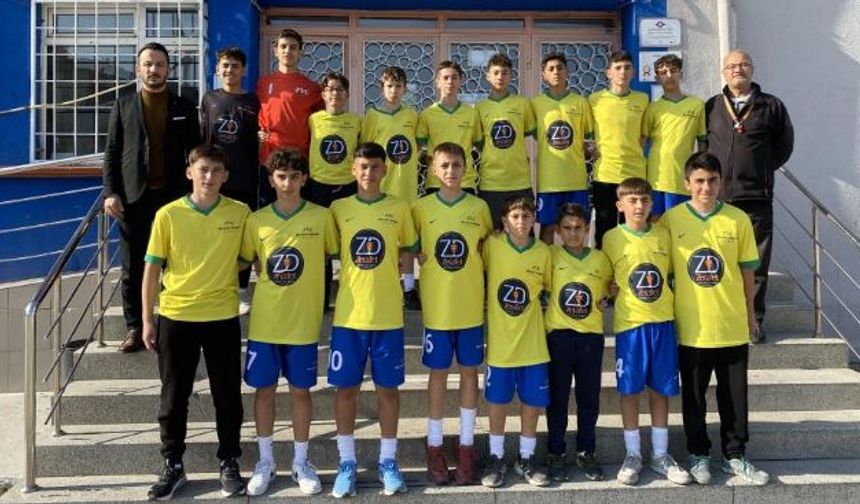 Bu okul futbol branşında üst üste 10 yıldır şampiyon