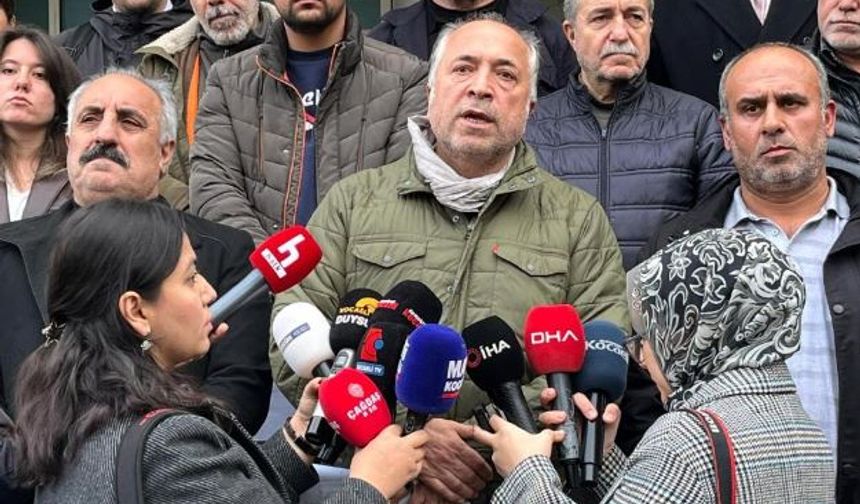 Fabrika yangınında ölenlerin yakınlarından SGK önünde açıklama