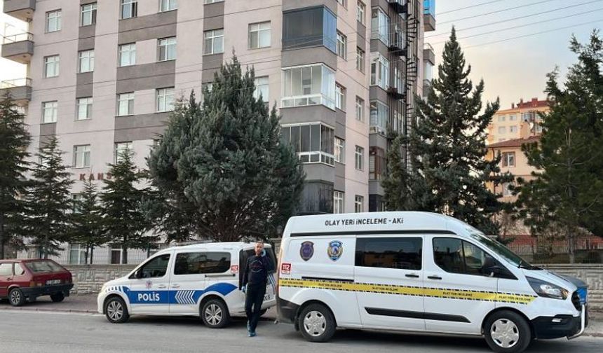 Tartıştığı eşini tabancayla bacağından vurarak yaraladı