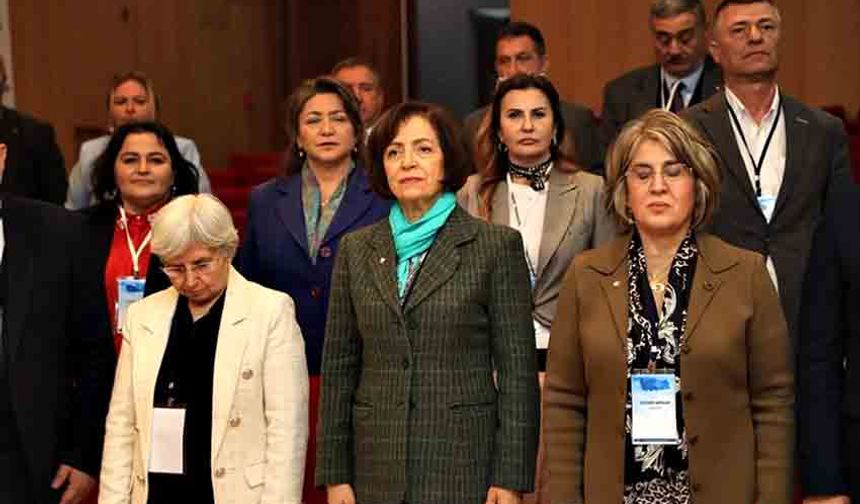 Kent Konseyleri Birliği'nde Ayfer Yüksel, Denetim Kurulu üyeliğine seçildi