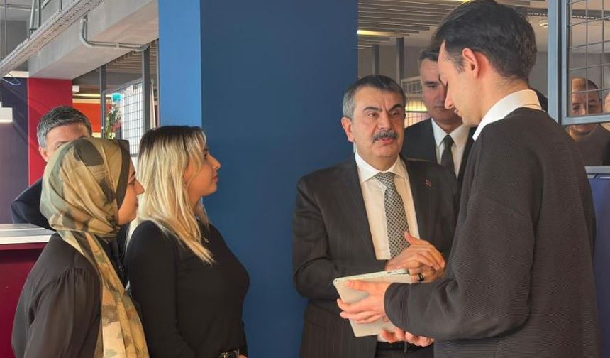 Bakan Yusuf Tekin: Teknoloji her yönüyle dikkatle ele alınmalı