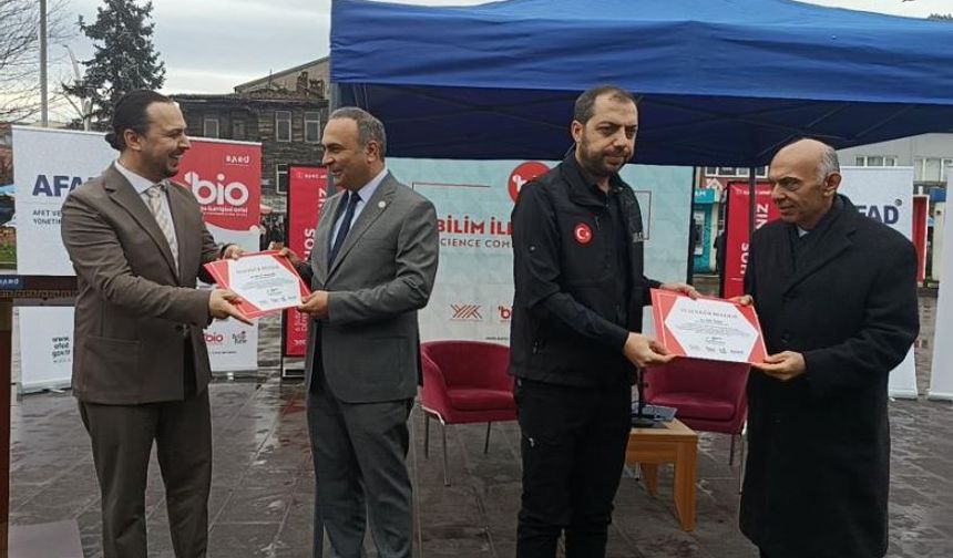 BARÜ Bilim Kafe Etkinliği'nde 'asrın felaketi' ele alındı