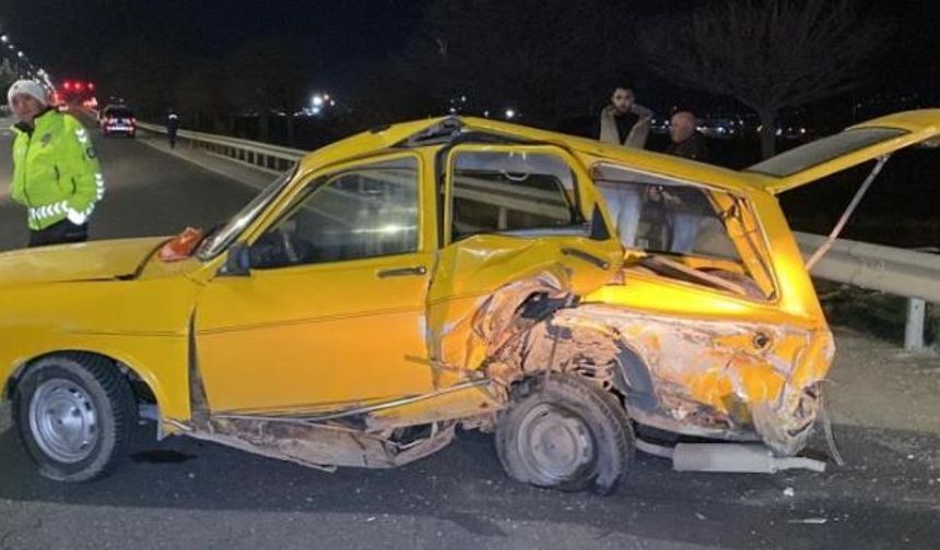 Elazığ’da İki Otomobil Çarpıştı: 1 Yaralı