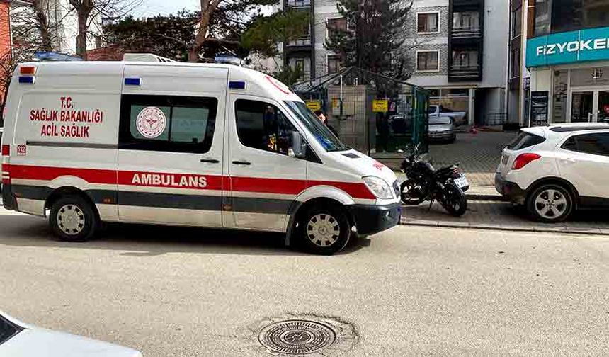 Otomobil-motosiklet çarpıştı: Sürücü hafif yaralı