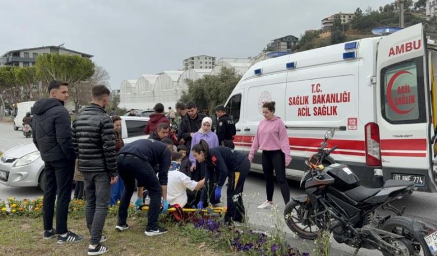 Kazada yaralıya ilk müdahale doktordan