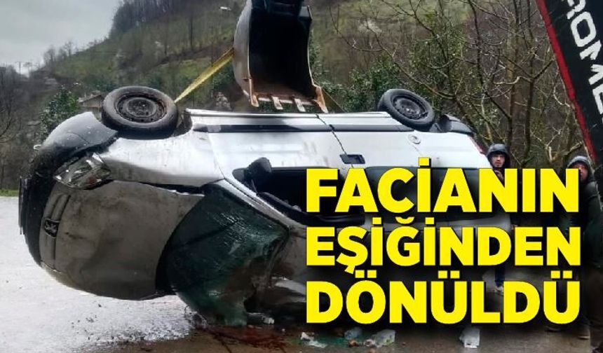 Alaplı'da facianın eşiğinden dönüldü: Araç ters döndü