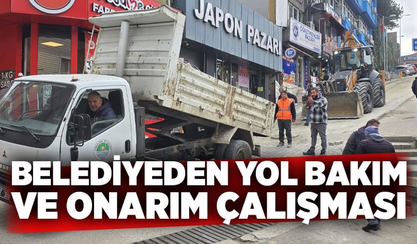 Belediyeden yol bakım ve onarım çalışması