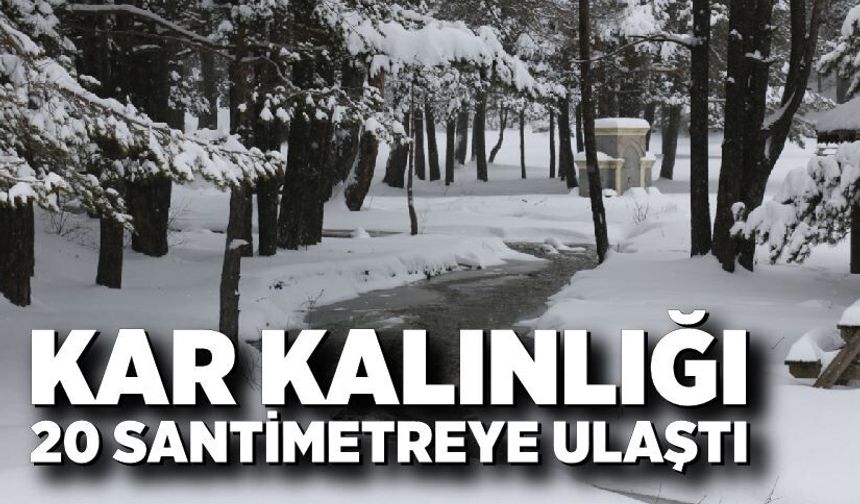 Abant Gölü’nü 20 Santimetrelik Kar Örtüsü Süsledi