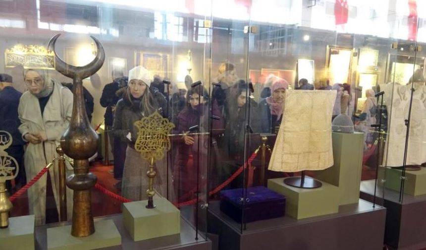 Kastamonu’da Kutsal Emanet Sergisine 1 Günde 10 Bin Ziyaretçi