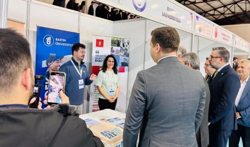 BARÜ, İnegöl Tanıtım Günleri’nde Aday Öğrencilerle Buluştu