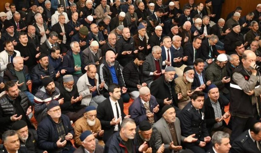 Düzce’de şehit polisler için mevlit okutuldu