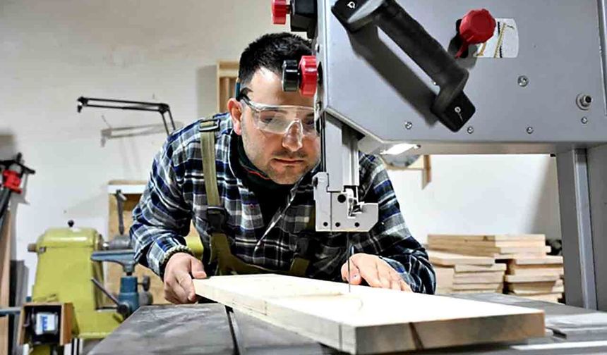 "Uğraşamayız" diyerek geri çevirdiler, o yapıp dünyaya satıyor