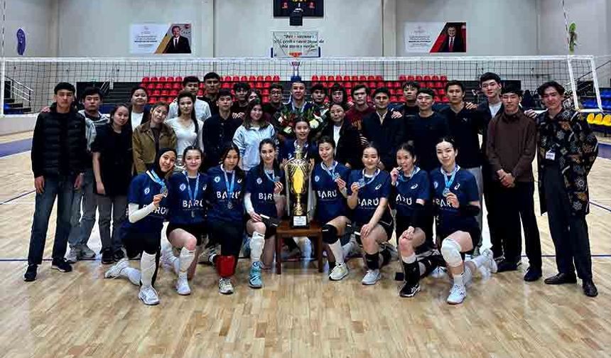 Kazakistanlı öğrencilerden büyük başarı