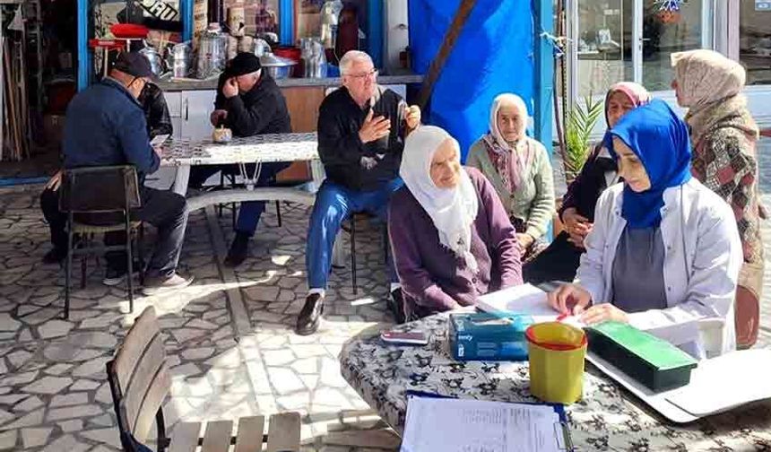 Mobil sağlık taramasında vatandaşlar bilgilendirildi