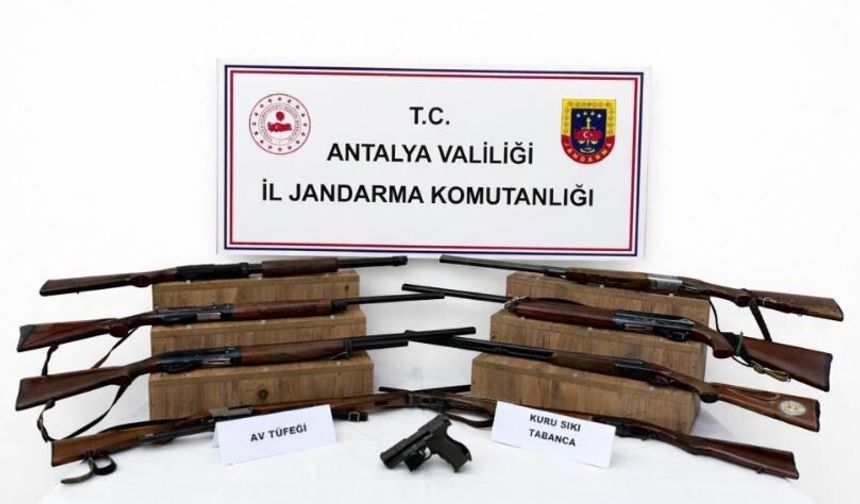 Jandarma'dan ruhsatsız silah operasyonu