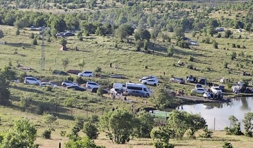 Bayram tatilinin son gününde piknik alanları dolup taştı