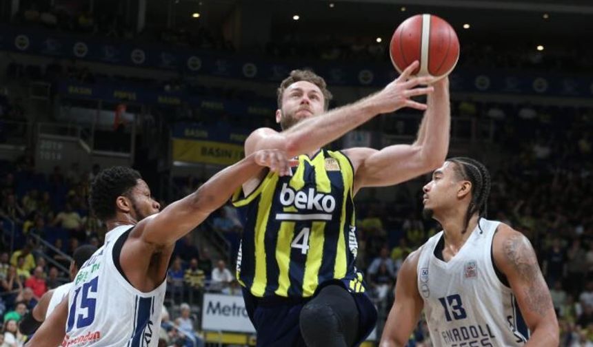 Fenerbahçe seride 2-0 öne geçti