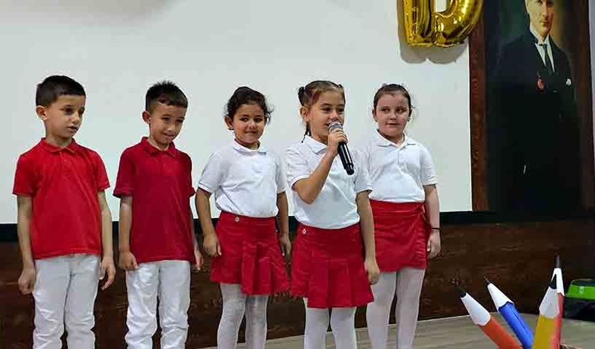 Miniklerin okuma bayramı coşkusu
