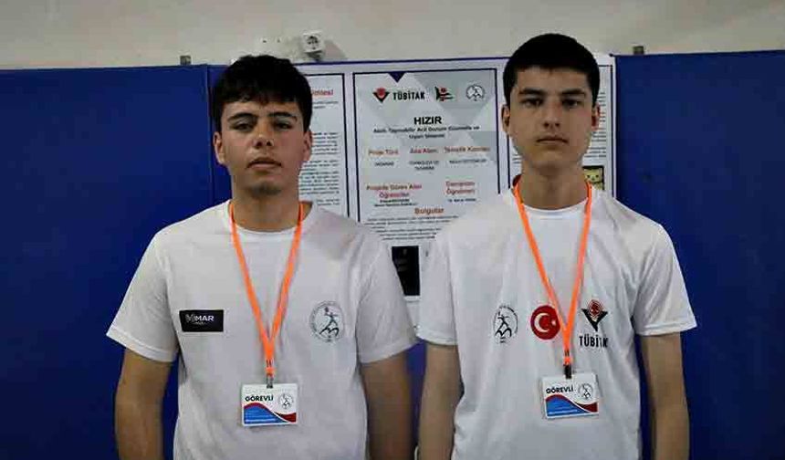 Okullarda yaşanan saldırılar ilham oldu, güvenlik cihazı geliştirdiler