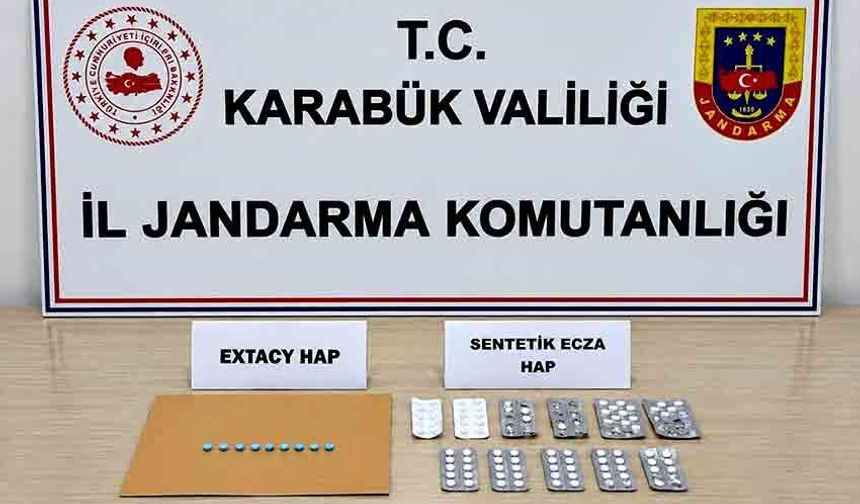 Sentetik Ecza ve Ecstasy Ele Geçirildi