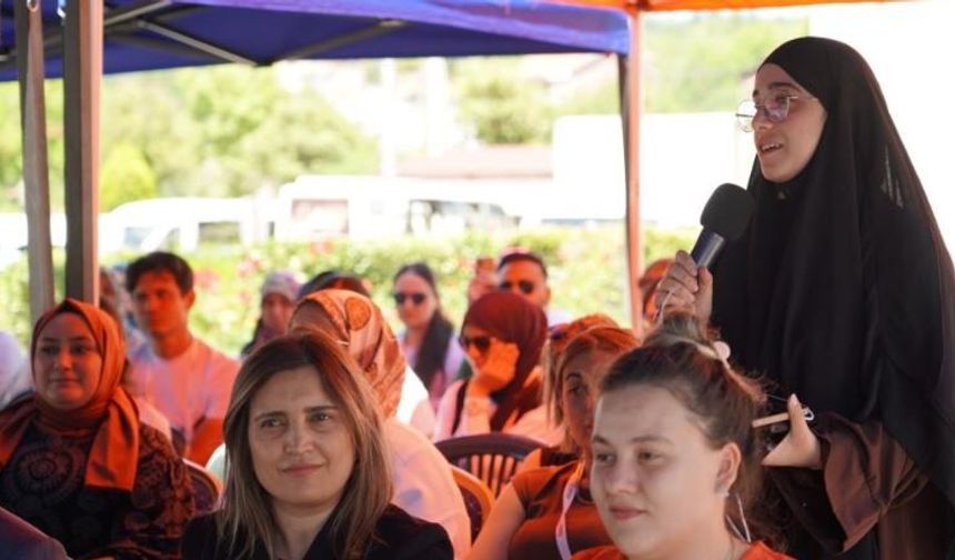 BARÜ Bilim Kafe etkinliğinde gençlere geleceğin meslekleri anlatıldı