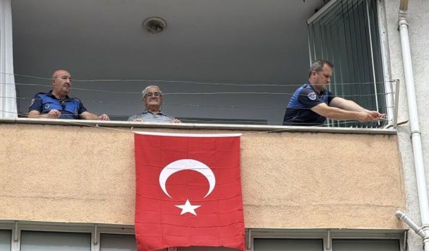 Dursun amcanın 15 Temmuz hassasiyeti takdir topladı