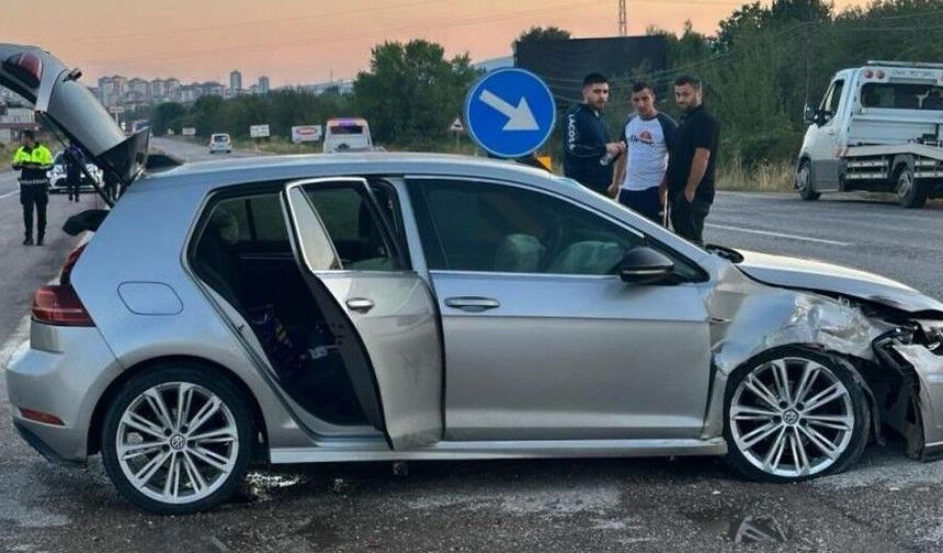 Kastamonu'da iki otomobil çarpıştı: 2 yaralı