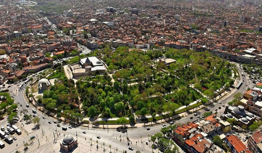 Mevlana'dan Önce Uğranan O Kapı