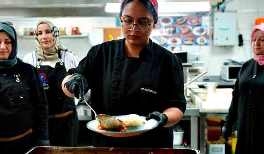 Kursiyerlerden belen kebabı ve cookıe kurabiye ikramı