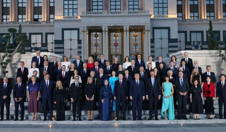 NATO liderleri Külliye'de aile fotoğrafında buluştu