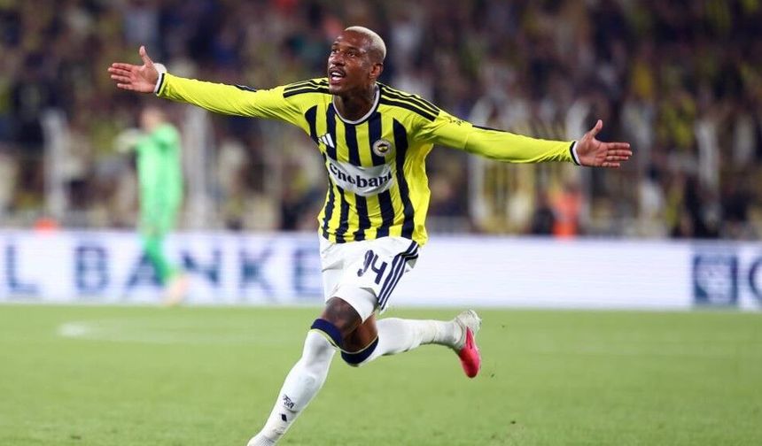 Fenerbahçe'de sezonun ilk golü Talisca'dan