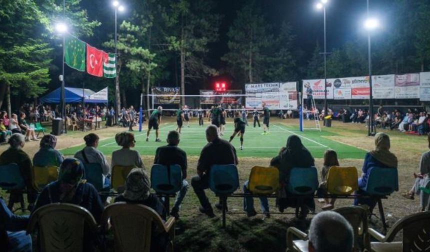 Türkiye'nin tek köy voleybol turnuvası başladı