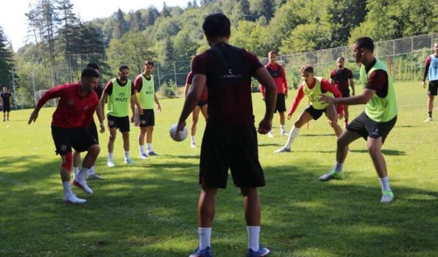 Fatih Karagümrük, yeni sezon hazırlıkları için Bolu'da kampa girdi