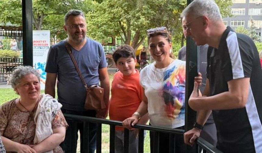 Bakan Memişoğlu, vatandaşlarla birlikte egzersiz yaptı
