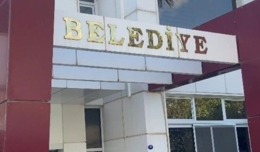 Tutuklu eski Belediye Başkanı'nın makam sürücüsü gözaltına alındı