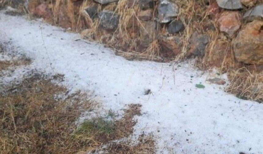 Bozkır’da sağanak ve dolu etkili oldu