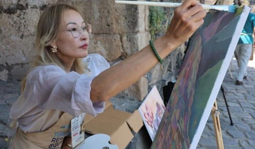 Kapadokya'yı fırçalarıyla tuvale taşıdılar