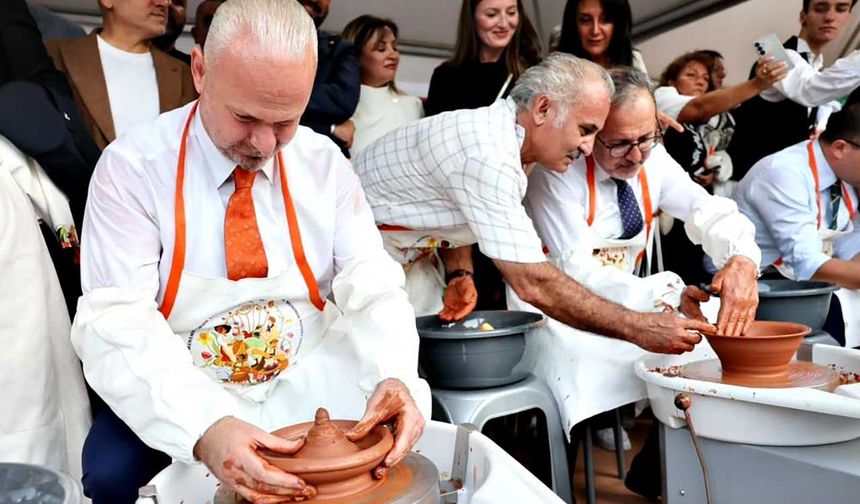 Menemen Çömlek Festivaline renkli açılış