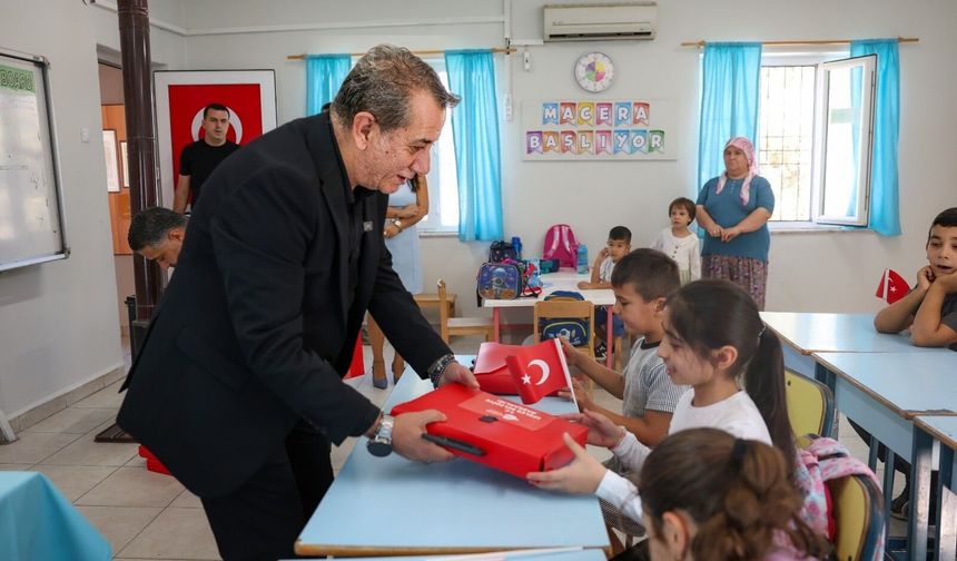 Başkan Yetişkin öğrencilerin ilk gün heyecanına ortak oldu