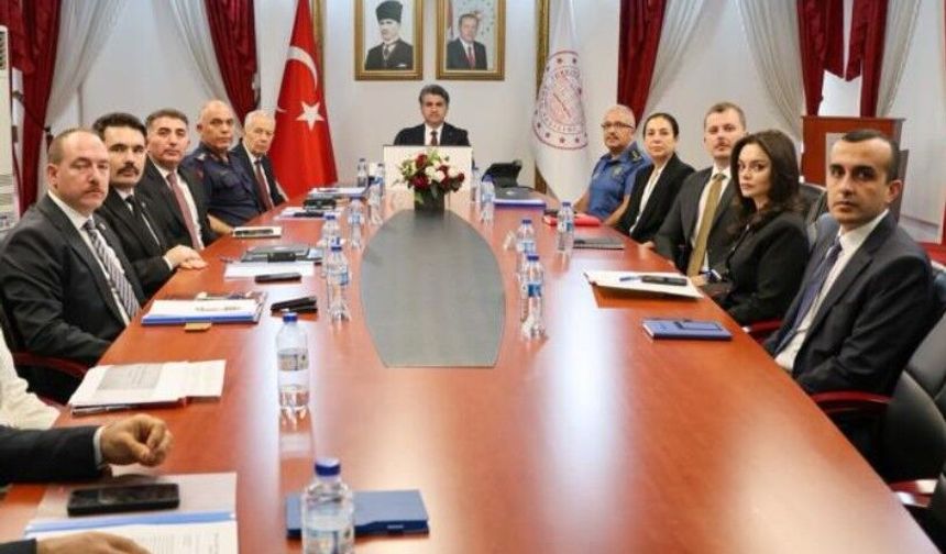 Bolu'da okul güvenliği toplantısı yapıldı