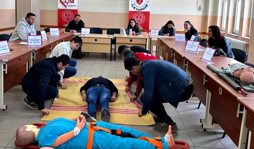 Öğretmelere hayat kurtaran uygulamalı eğitim