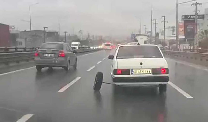 Aks demiri kırılan otomobilin tekerleği yerinden çıktı