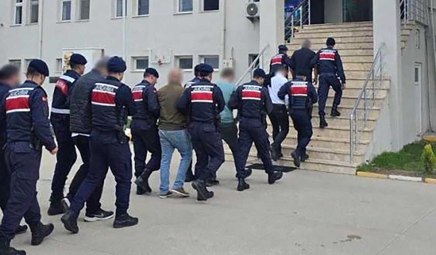 WhatsApp radar grubuna operasyon: 8 gözaltı
