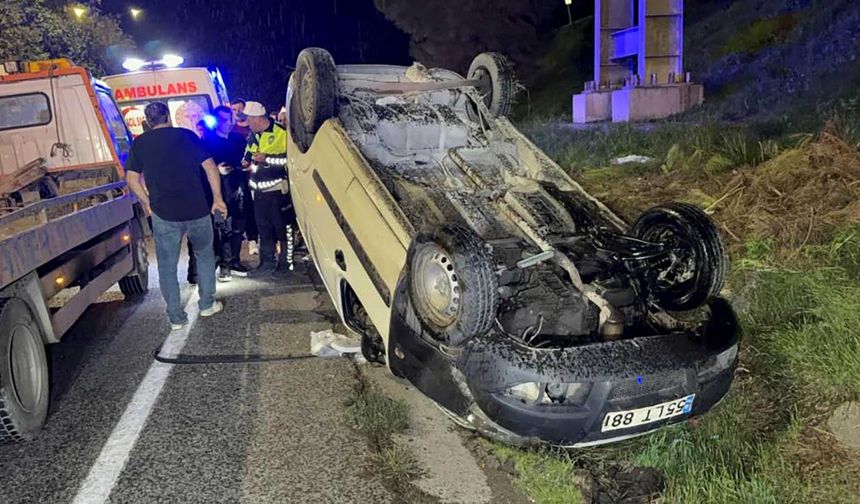 30 metrelik şarampole yuvarlandı: 1 yaralı
