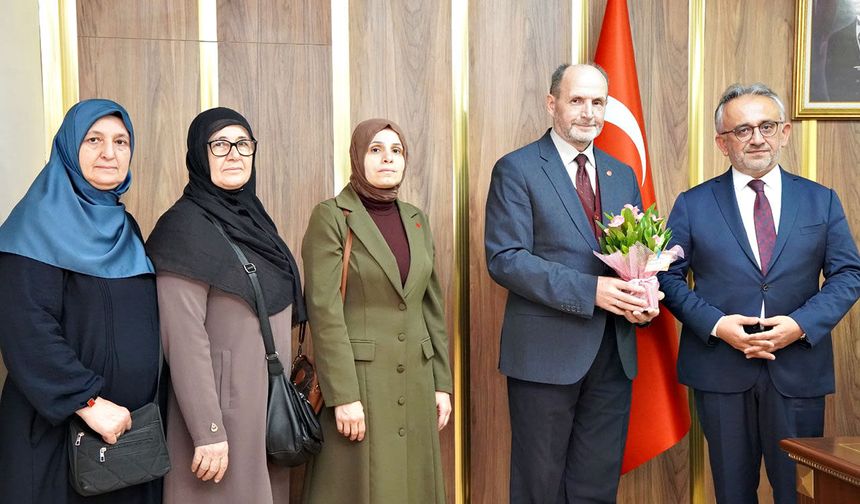 Saadet Partisi Kadın Kolları’ndan Müftü Danacı’ya ziyaret