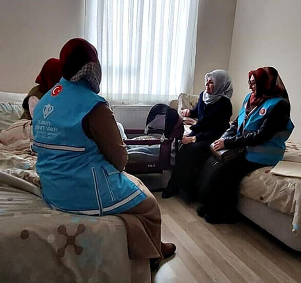 Yeni doğum yapan annelere bebek bohçası