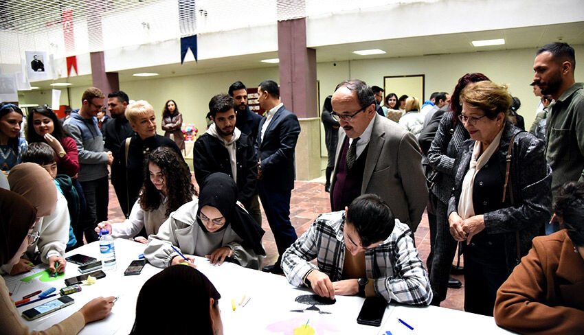 Eğitim Fakültesi Fuaye Alanı'nda Coşkulu Buluşma