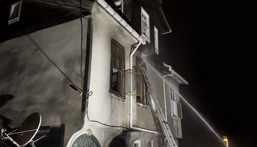 Kastamonu'yu Sarsan Gece: İnebolu'da Çıkan Yangınlar Paniğe Yol Açtı!