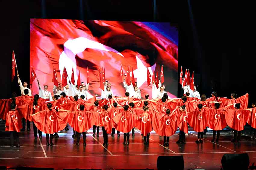 T U R K K U L T U R U N E A I T M U Z I K V E S A H N E S A N A T L 549758 163023