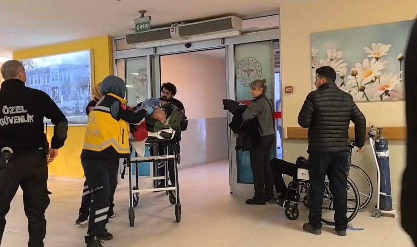 Traktör Yaşlı Adam Orhan Şentürk2